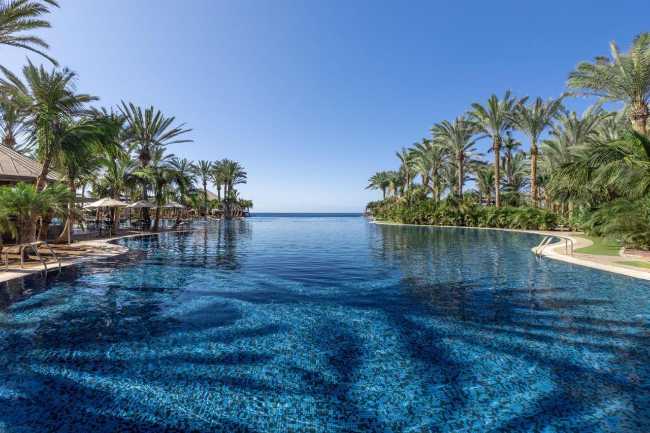Lopesan Costa Meloneras Resort & Spa Ngoại thất bức ảnh The pool at the Four Seasons Resort
