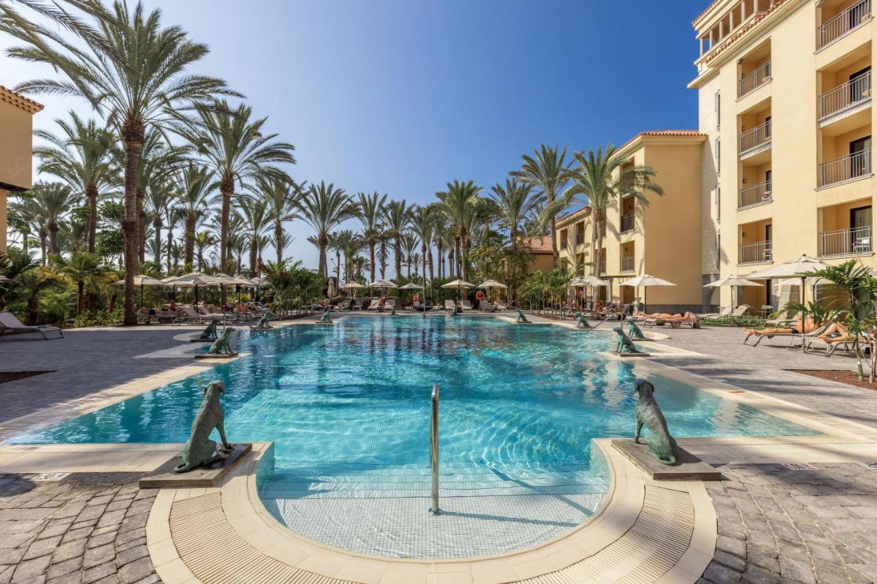 Lopesan Costa Meloneras Resort & Spa Ngoại thất bức ảnh The pool at the Royal Mirage