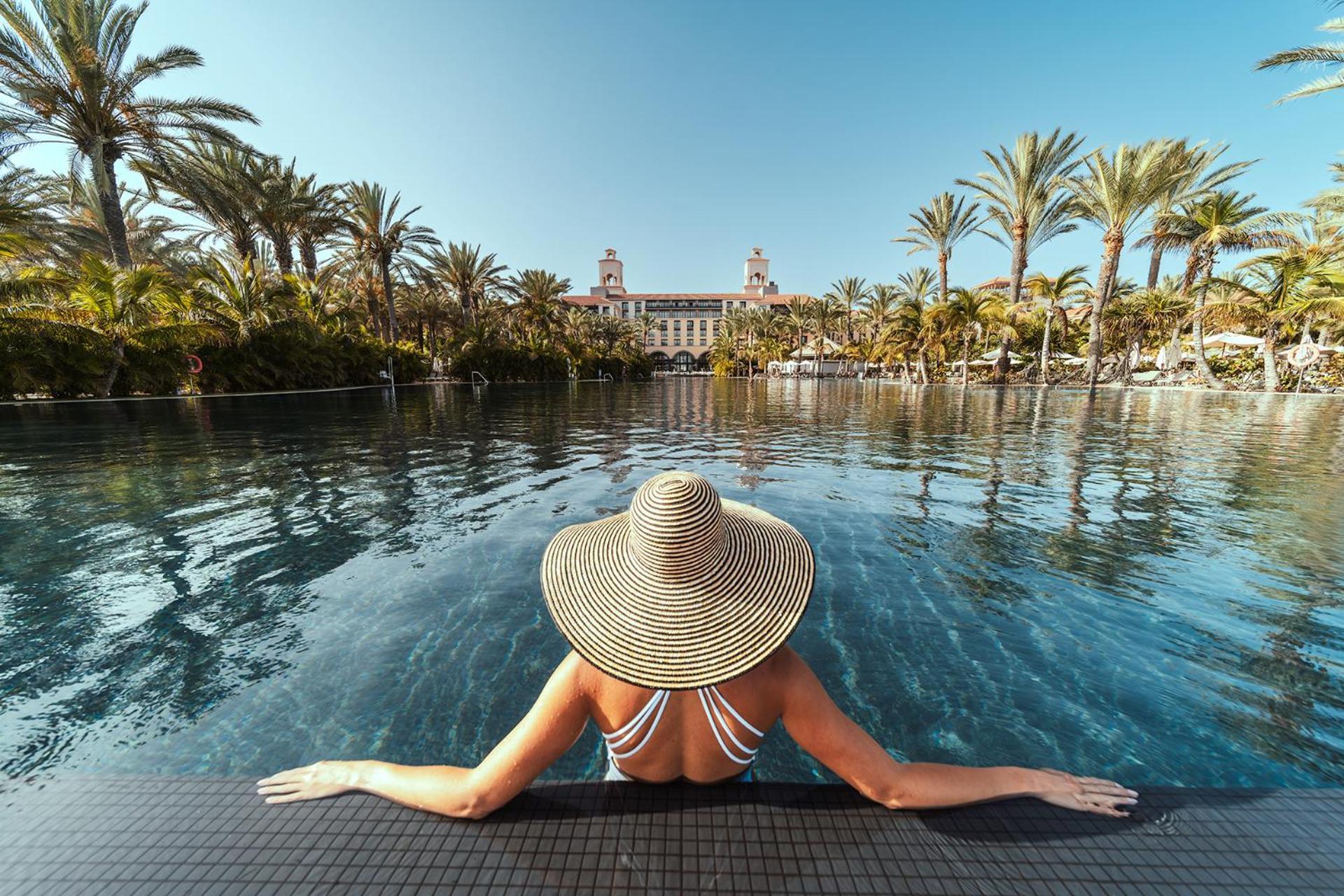 Lopesan Costa Meloneras Resort & Spa Ngoại thất bức ảnh The resort's main pool