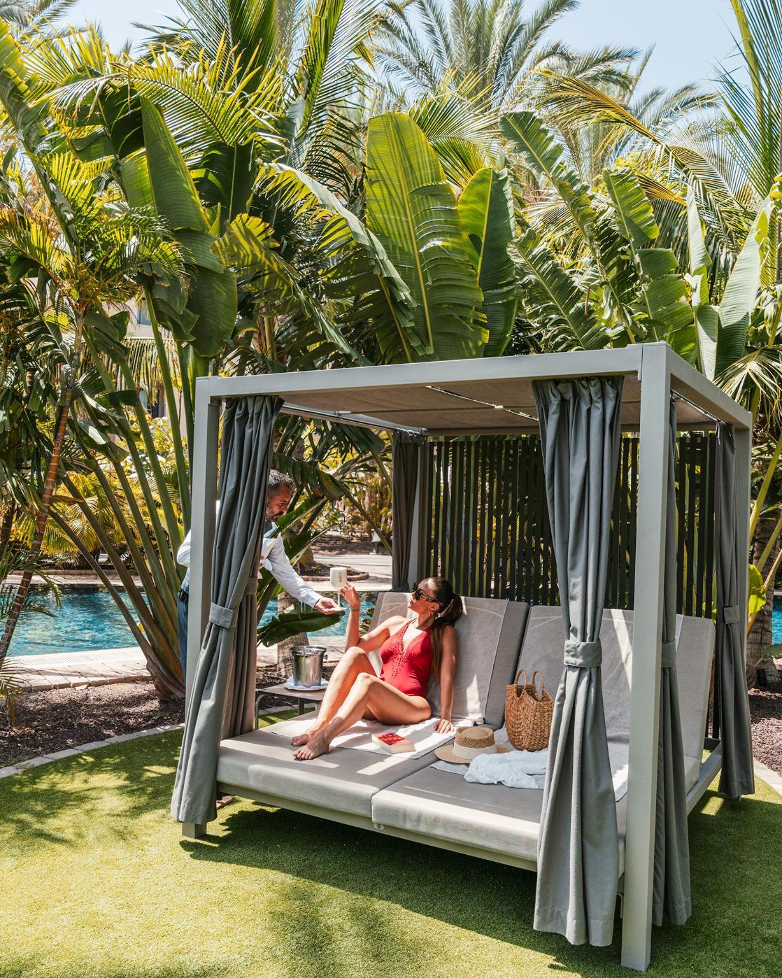 Lopesan Costa Meloneras Resort & Spa Ngoại thất bức ảnh Cabana at the pool